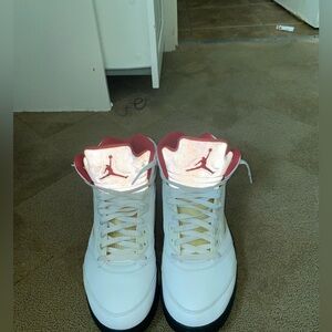 JORDAN 5 RETRO FIRE RED SILVER TONGUE